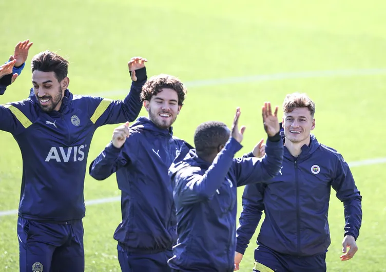 Son dakika Fenerbahçe haberi: Transferi babası duyurdu! Ferdi Kadıoğlu'nun yeni adresi...