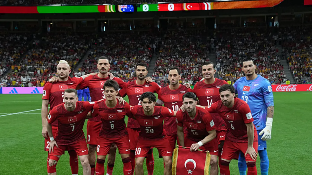 TÜRKİYE - PARAGUAY CANLI | 2026 Dünya Kupası'nda A Milli Futbol Takımı'nın rakibi Paraguay! İşte Montella'nın 11'i...