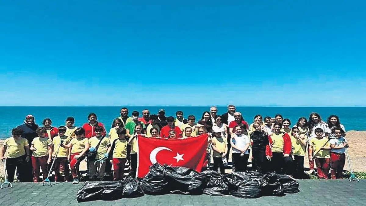 Trabzon'da Ayasofya Sahilinde Ortak Çevre Etkinliği