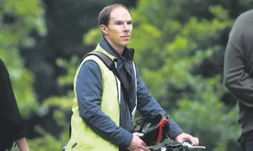 Yeni rolü için kel oldu