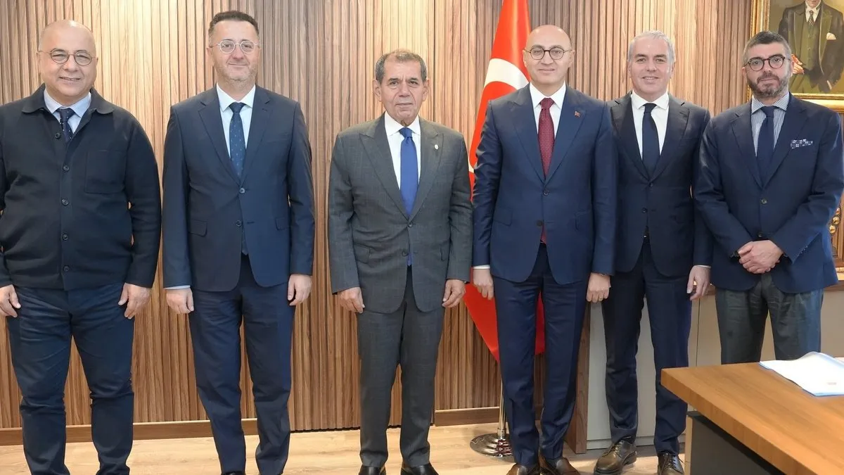 Galatasaray Başkanı Dursun Özbek’ten Bakırköy Cumhuriyet Başsavcısı Doç. Dr. Barış Duman’a hayırlı olsun ziyareti