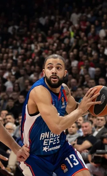 Anadolu Efes, Kızılyıldız’a boğun eğdi!