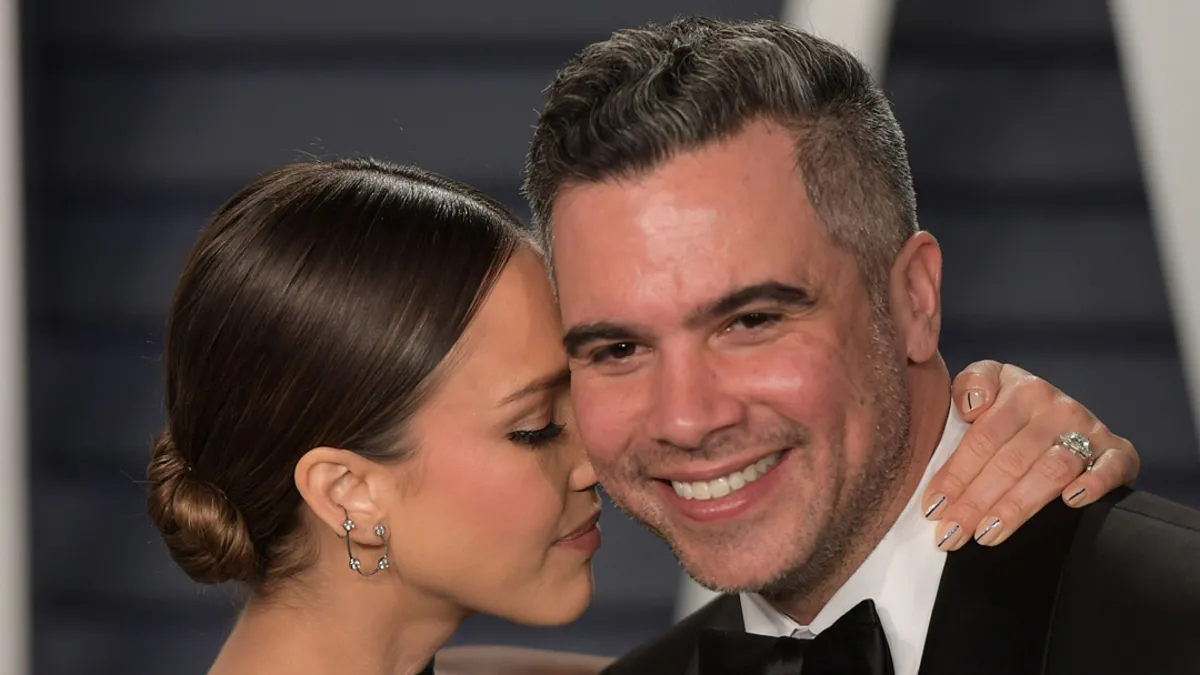 20 yıllık aşk hikayesinde son perde! Boşanırken bile övgü yağdırdı: Çocuklarımızın kalesi