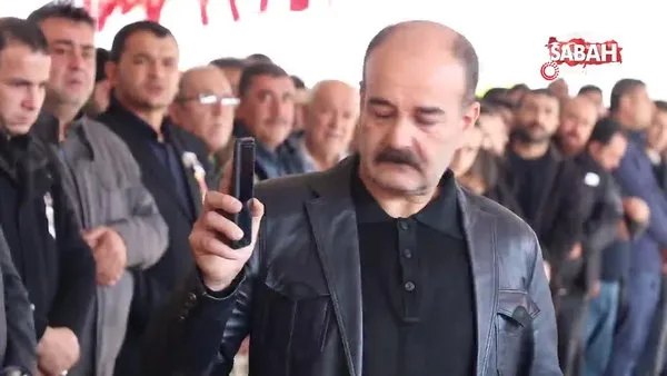 Şehidin yakını cenaze törenini Şehit Samet Kaymakçı'nın silah arkadaşlarına telefondan canlı olarak izletti