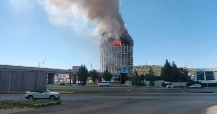 Gaziantep’te 17 katlı otelde çıkan yangın kontrol altına alındı