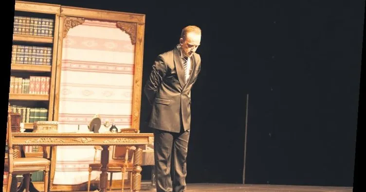 Mustafa kemal tiyatro sahnesınde