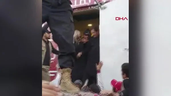 Son Dakika: Pakistan eski Başbakanı İmran Han'a silahlı saldırı! Bacağından vuruldu! Dehşet anları kamerada | Video