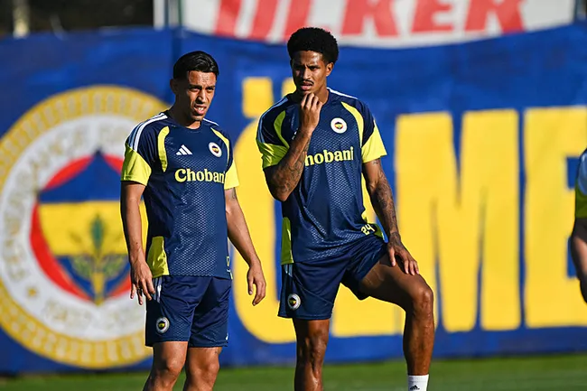 fenerbahcede-jayden-oosterwolde-ameliyat-edildi-1788267880066.jpg