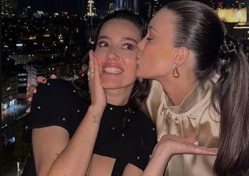 Aile pozu değil ayrılık sinyali! Pelin Akil ve Anıl Altan çocuklarının doğum gününde bir araya geldi...