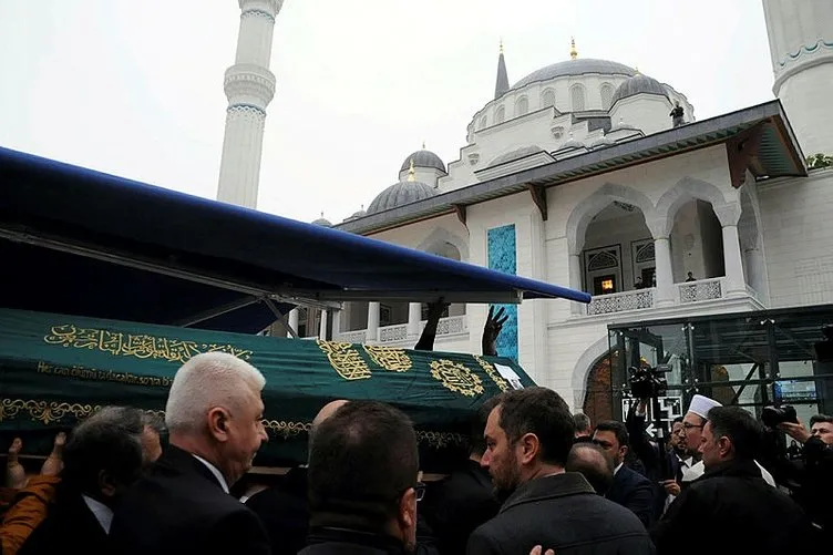 Usta kalem Engin Ardıç için son görev! Cenaze törenine katılan Başkan Erdoğan: Hırçın gibi görünen kalemi hak içindi