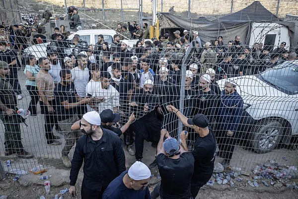 suriyedeki-durziler-kim-suveydadaki-catismalar-ve-israil-ile-iliskileri-1752743136818.jpg Suriye'deki Dürziler kim? Süveyda'daki çatışmalar ve İsrail ile ilişkileri...