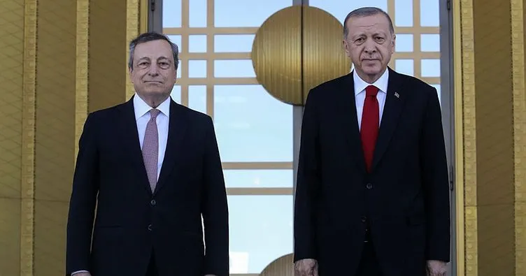 Başkan Erdoğan İtalya’yı açıkça uyardı: Yunanistan artık İtalya için de tehlike arz etmeye başladı