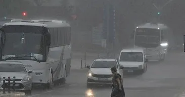 İstanbul için peş peşe hava durumu uyarıları! Meteoroloji saat verdi: Kuvvetli geliyor