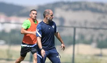 Bursaspor Teknik Direktörü Mustafa Er antrenmanda sakatlandı!