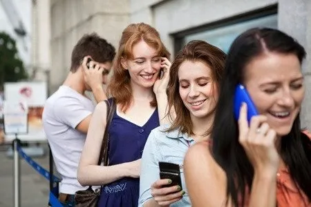 Gençler cep telefonunu ’arkadaş’ olarak görüyor