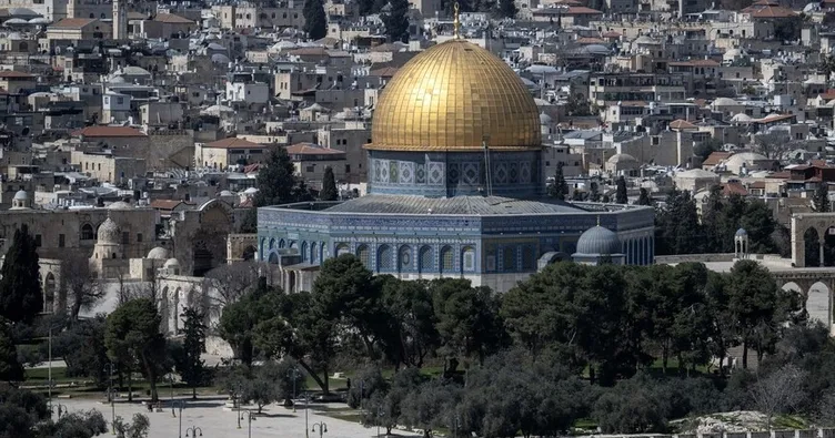 Mescid-i Aksa yeniden ibadete açıldı
