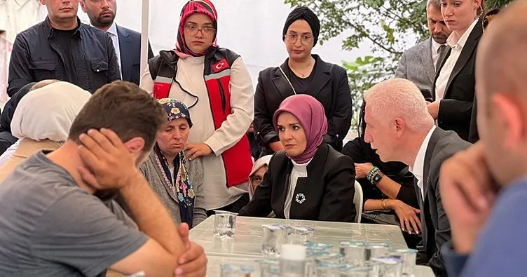 Bakan Göktaş’tan İstanbul’da öldürülen iki genç kızın ailelerine taziye ziyareti