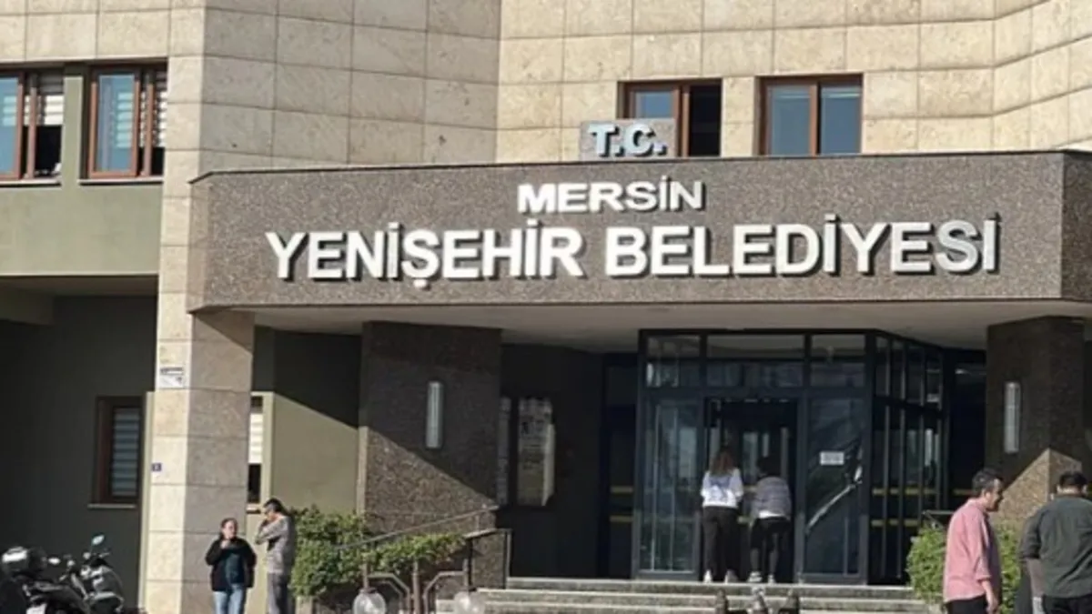 CHP’li Mersin Yenişehir Belediyesine yönelik soruşturmada flaş gelişme: 12 şüpheli tutuklandı CHP’li Mersin Yenişehir Belediyesine yönelik soruşturmada flaş gelişme: 12 şüpheli tutuklandı