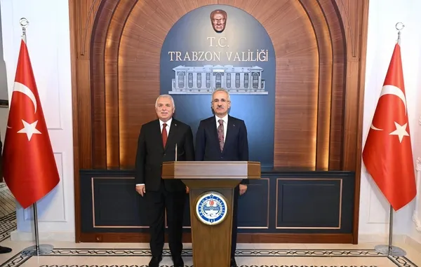 bakan-uraloglu-trabzonumuza-yeni-bir-havalimani-kazandirmak-icin-calismalara-basladik-1694165287914.jpg