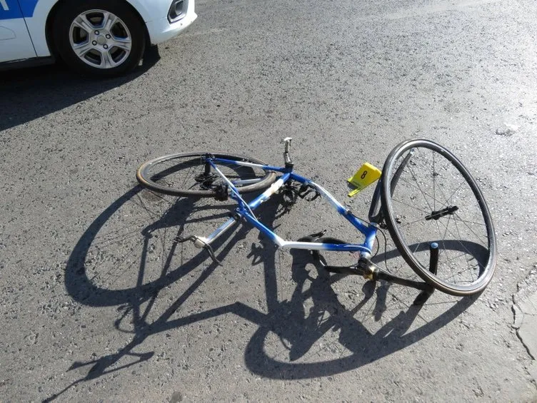 Polisten kaçıyordu…Bisikletliyi hayattan kopardı