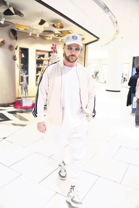 Sinan Akçıl Ferdi Tayfur için yapılan yorumlar hakkında konuştu: ‘Entel dantel kompleksi bunlar’