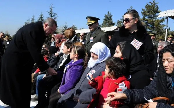 Cumhurbaşkanı Gül ve Başbakan Erdoğan'ın zor anları