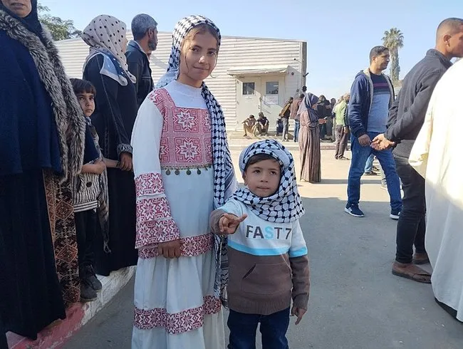 Ateşkes ve esir takasında 369 Filistinli serbest bırakıldı: 333 kişi Gazze’ye ulaştı!