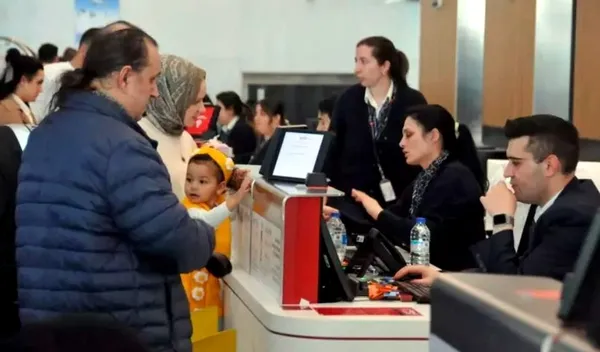 istanbul-havalimaninda-bayram-yogunlugu-yasaniyor-1743342893178.jpg