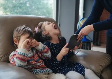 Çocukları tabletten uzak tutmanın 6 adımı!