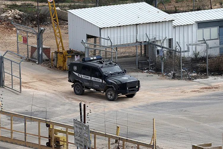 Ateşkes tehlikede: Esir takasında kriz! Netanyahu bahanelerle süreci çıkmaza sokuyor