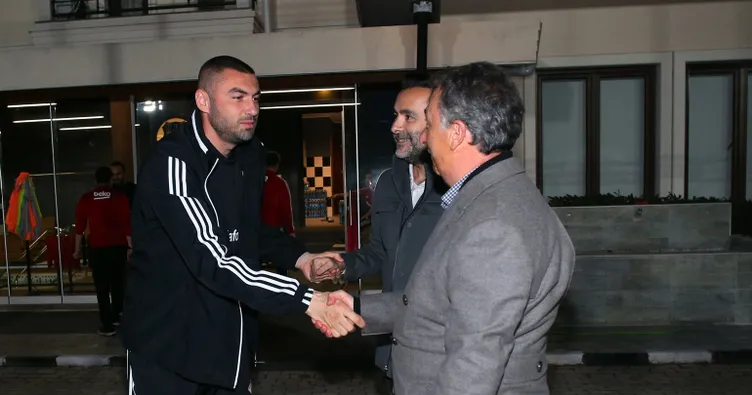 Ahmet Nur Çebi’den takıma moral ziyareti