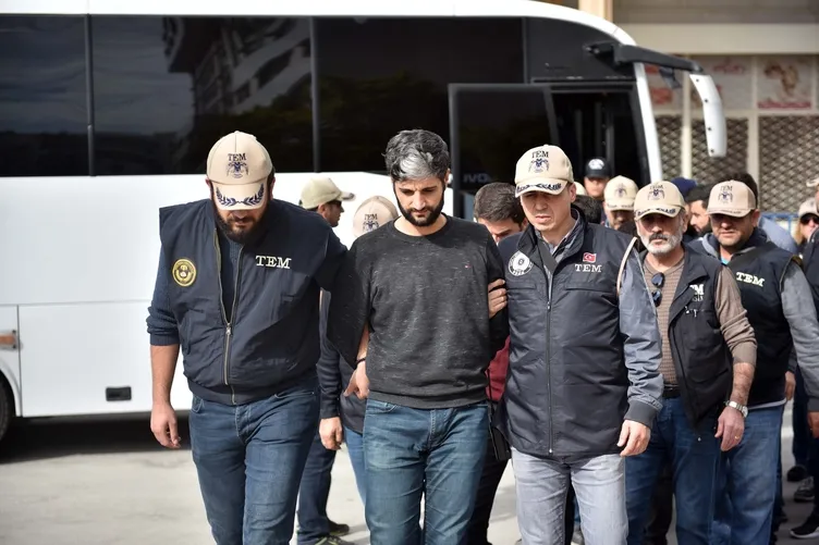 Son dakika: Mersin'de polis servis aracına yönelik bombalı saldırının zanlıları yakalandı