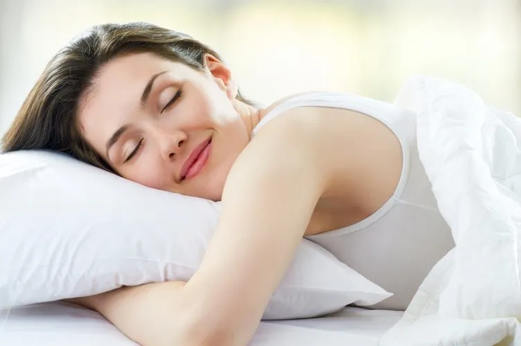 Bunaltıcı sıcaklarda deliksiz bir uyku için 12 öneri