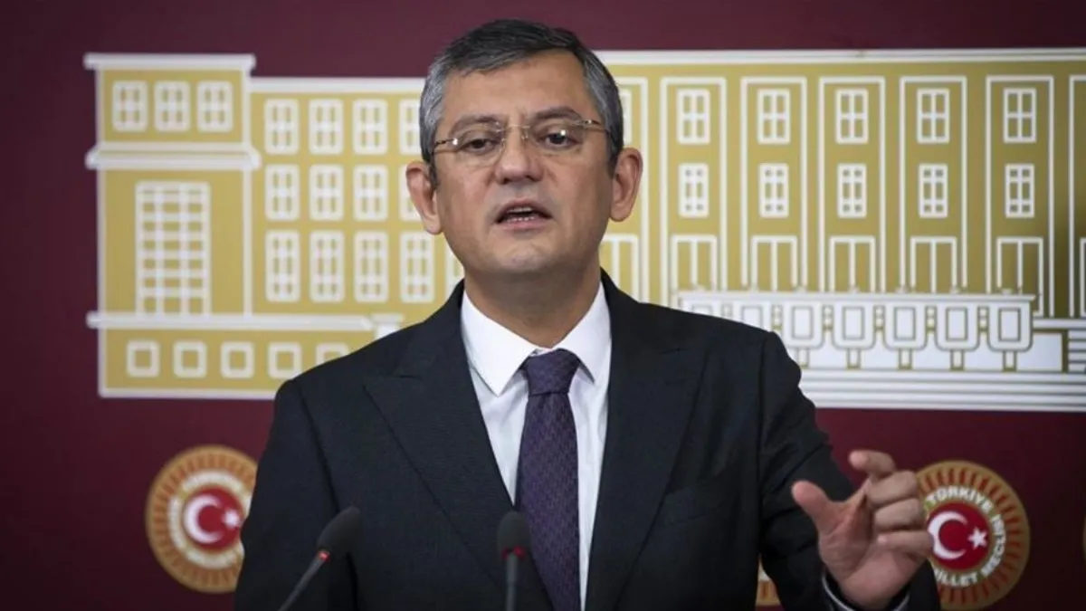 Özgür Özel Ekrem İmamoğlu'nu öveyim derken kirli zihniyetini açık etti: Tepki çeken 'Ğöğün 7 kat üstünde' sözleri!