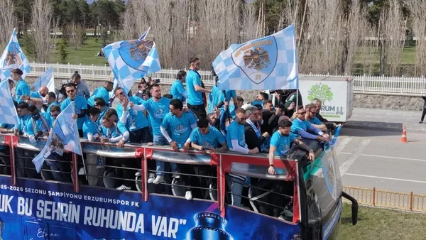 erzurumspor-fk-sehir-turu-atarak-sampiyonlugunu-kutladi-1777475168649.jpg