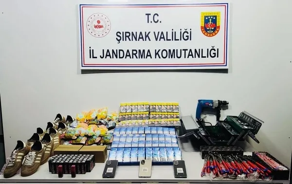 sirnak-jandarma-13-milyon-tl-degerinde-kacak-malzeme-yakaladi-1774279416809.jpg