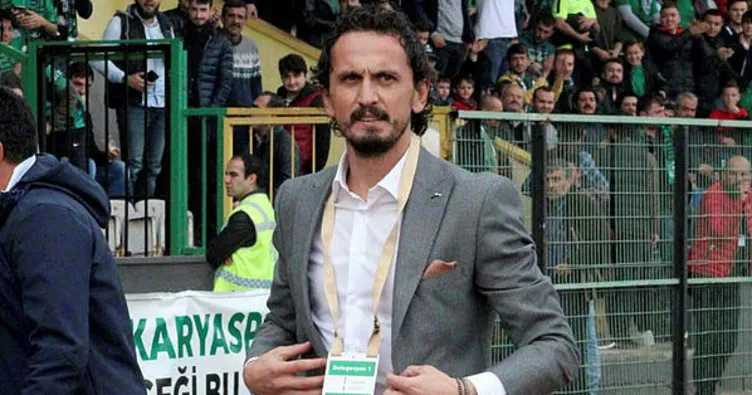 Fenerbahçe’nin eski yıldızı Tuncay Şanlı’dan anlamlı hareket
