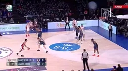 Bahçeşehir Koleji 4-24 Anadolu Efes 1. Periyot Sonucu