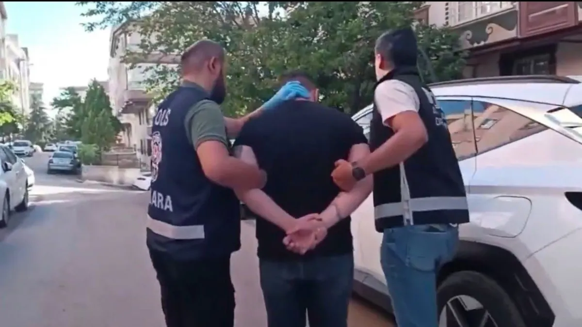 Sosyal medya platformları üzerinden tetikçi ve suç örgütlerini övücü paylaşım yapanlara operasyon! 258 şüpheli yakalandı
