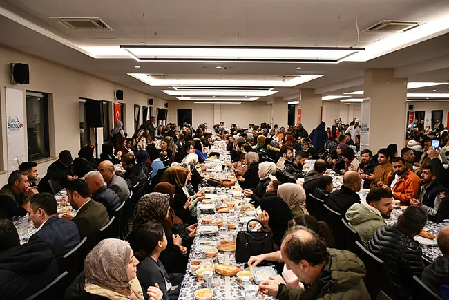 bakan-goktas-batmanda-kardeslik-soframiz-iftar-programina-katildi-1772039980745.jpg Bakan Göktaş, Batman'da