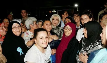 Cumhurbaşkanı’nın eşi Emine Erdoğan, şehit aileleri ile iftar yaptı