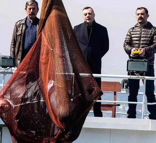Eşkiya Dünyaya Hükümdar Olmaz