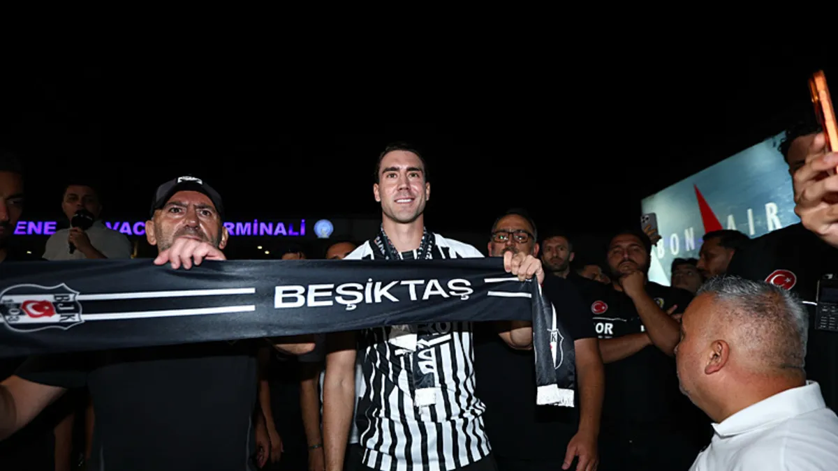 Dusan Vlahovic transferi için İtalyanlardan sürpriz yorum! "Onu zirveye taşıyan isimle birlikte"