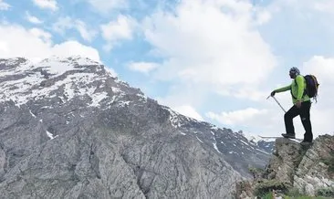 Yüksek zirveler, derin sessizlik Hakkâri’de Bir Yolculuk #bingol
