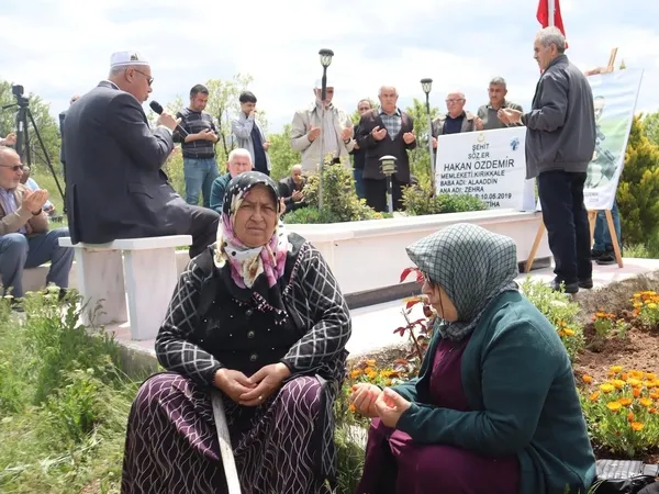sehit-hakan-ozdemir-sahadetinin-7-yilinda-dualarla-anildi-1778344473667.jpg