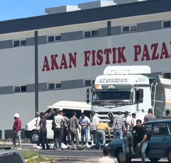 birecikte-feci-carpisma-2-agir-yarali-1781522151168.jpg