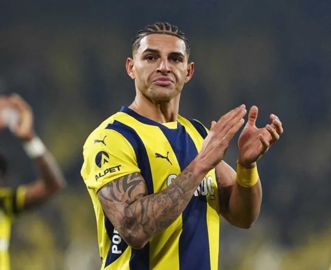 comodan-diego-carlos-aciklamasi-durumunu-takip-ediyoruz-1780315811953.jpeg
