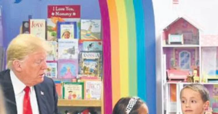 Trump ABD bayrağını yanlış boyadı