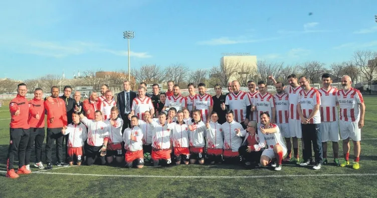 Bakanlarla özel maç