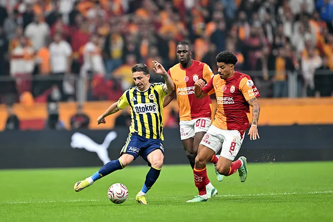 mert-hakan-yandas-derbide-yasananlar-nedeniyle-ozur-diledi-1793108785798.jpg